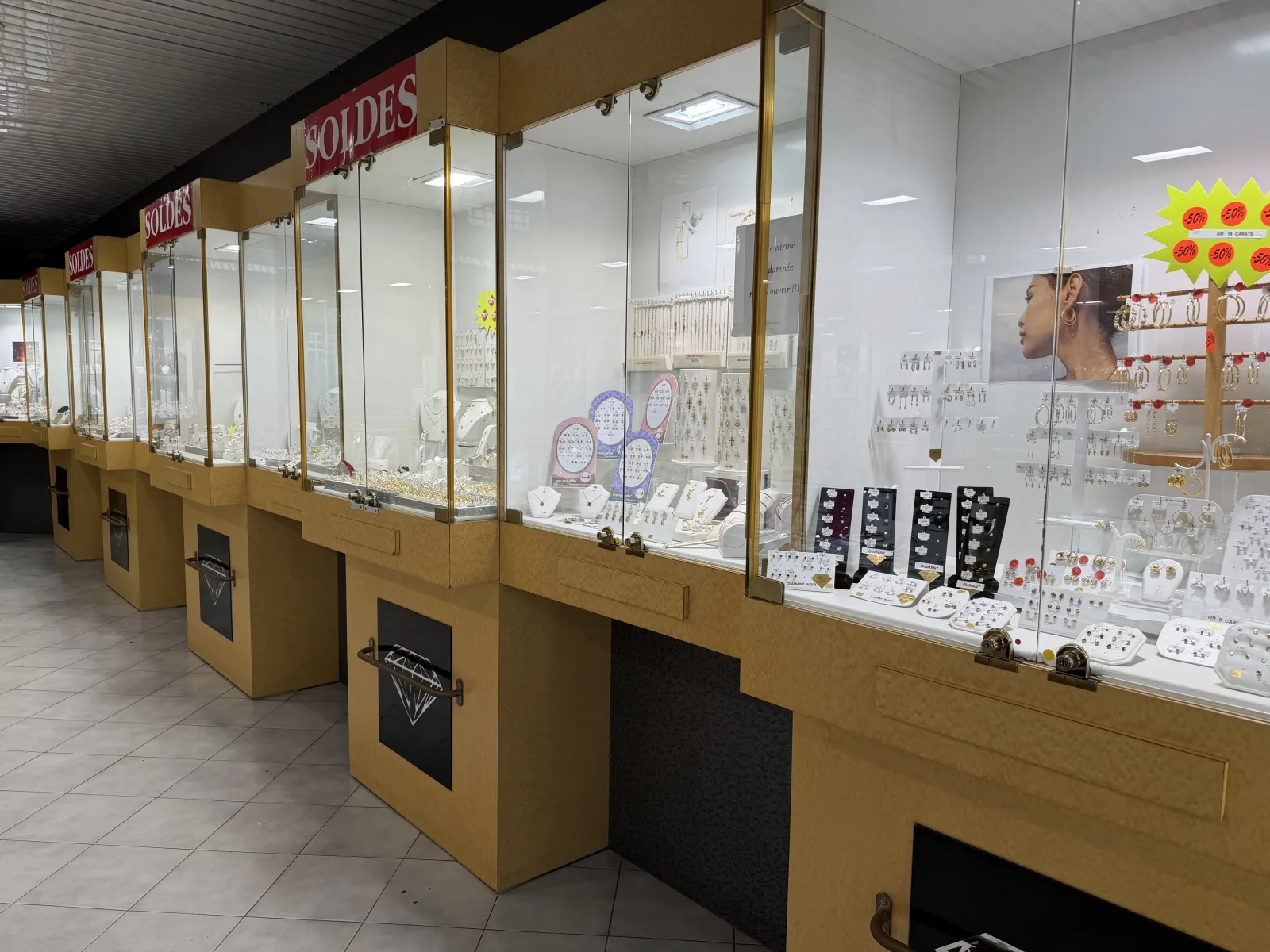 Exceptionnel Bijouterie Horlogerie Joaillerie